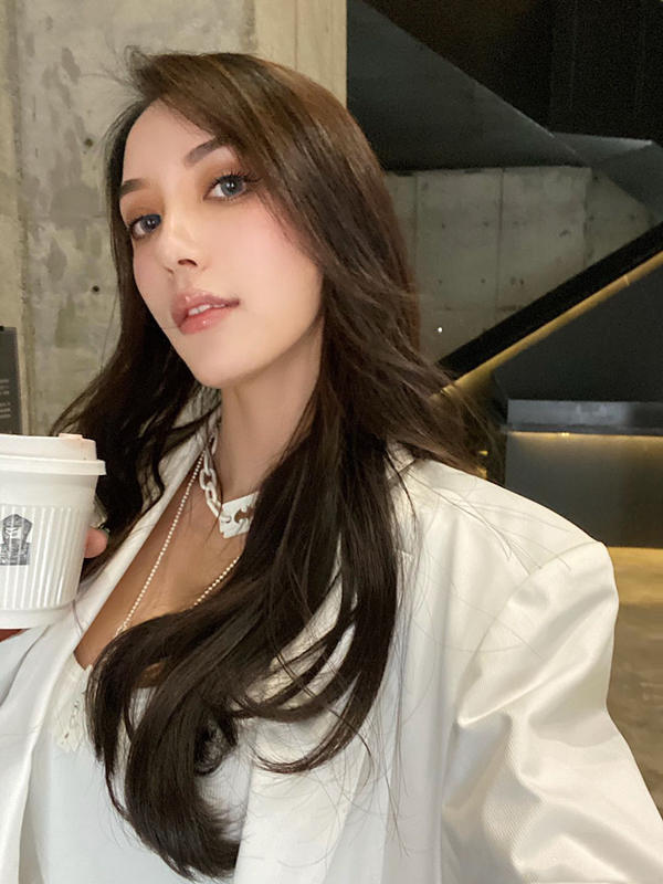 新加坡外围女大学生