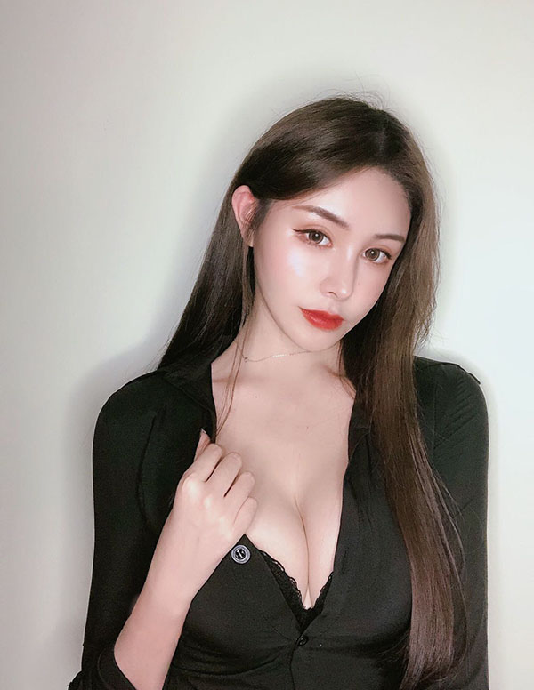 新加坡外围女大学生